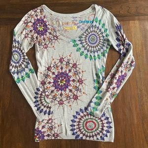 Spunky Desigual long sleeve v-neck